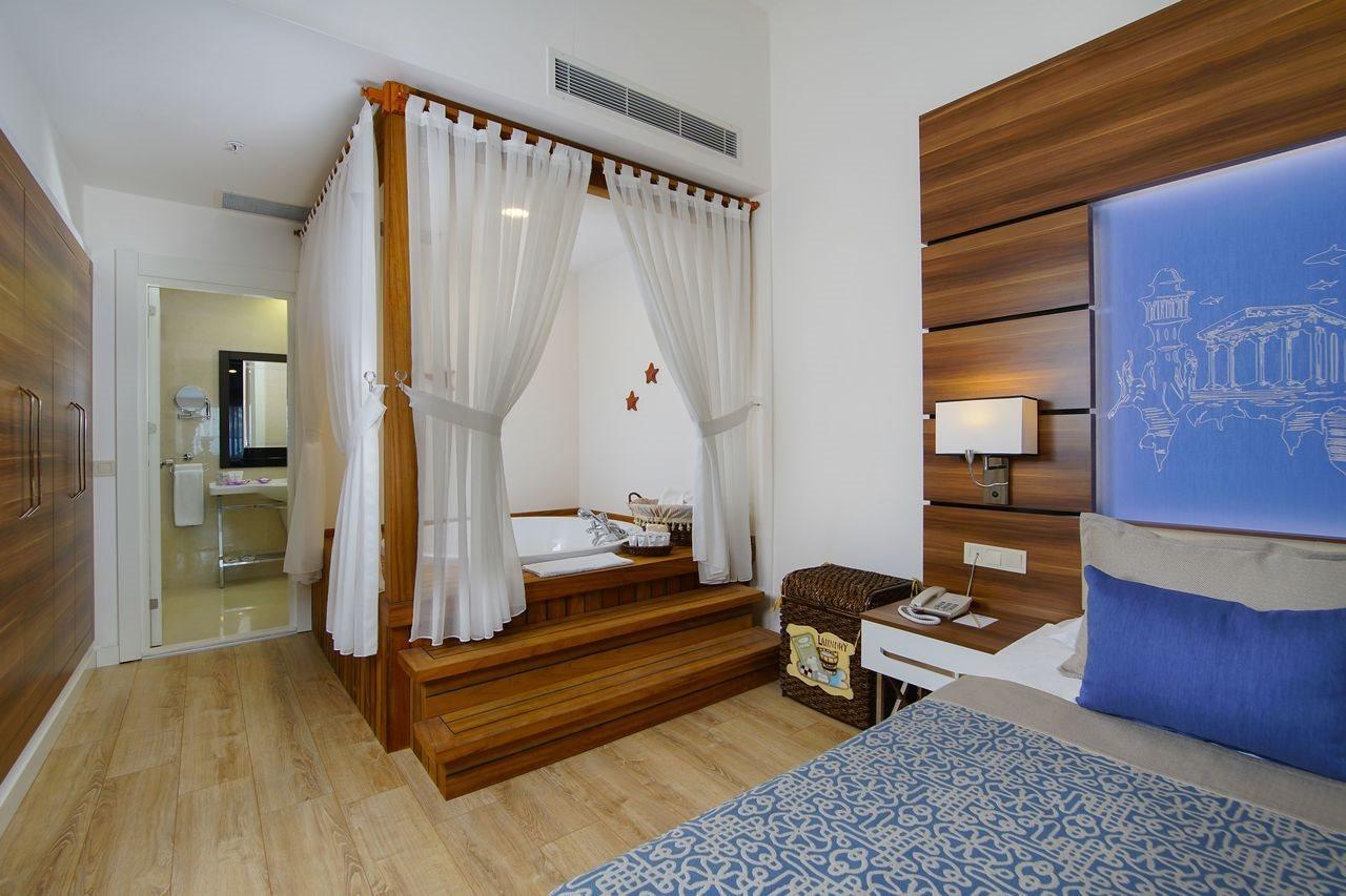 Resort Limak Atlantis Deluxe 5*